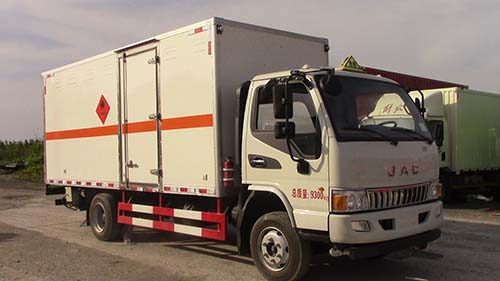 CLW5041XRYJ5ȼҺʽ䳵